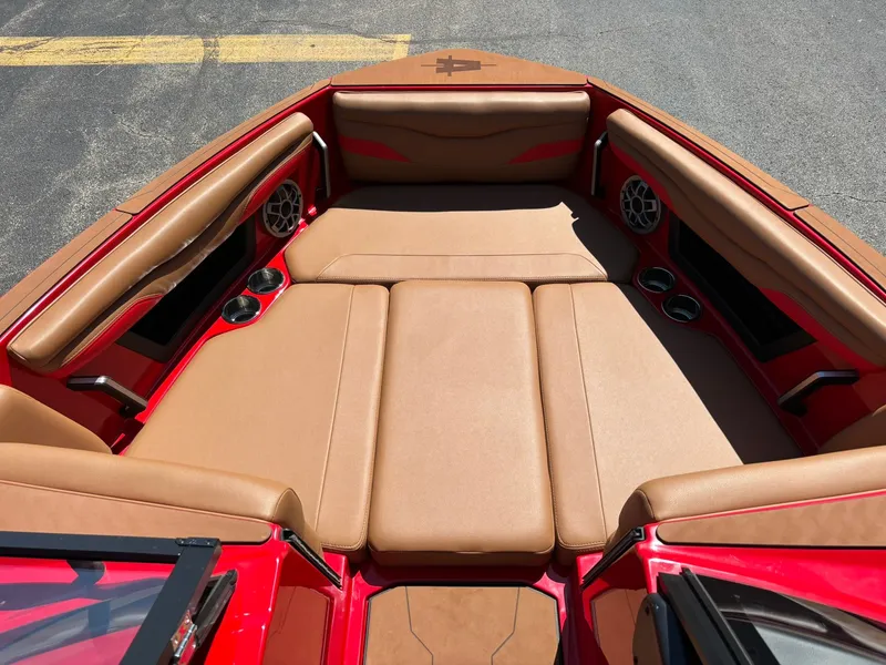 Slide: The Image of Axis T220 2023 - 16