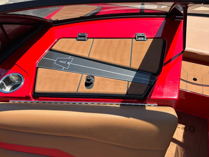 Slide: The Image of Axis T220 2023 - 21