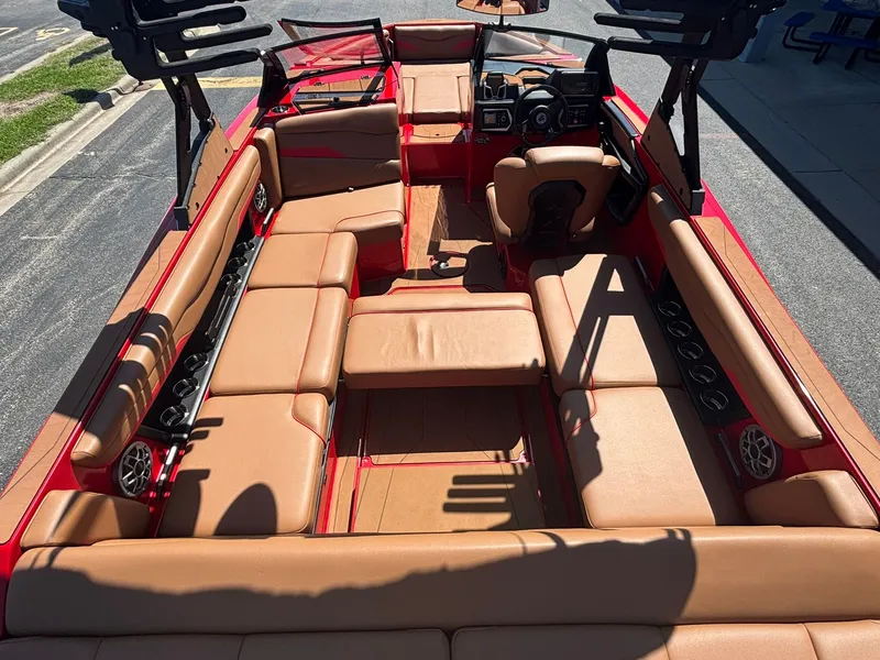 Slide: The Image of Axis T220 2023 - 9