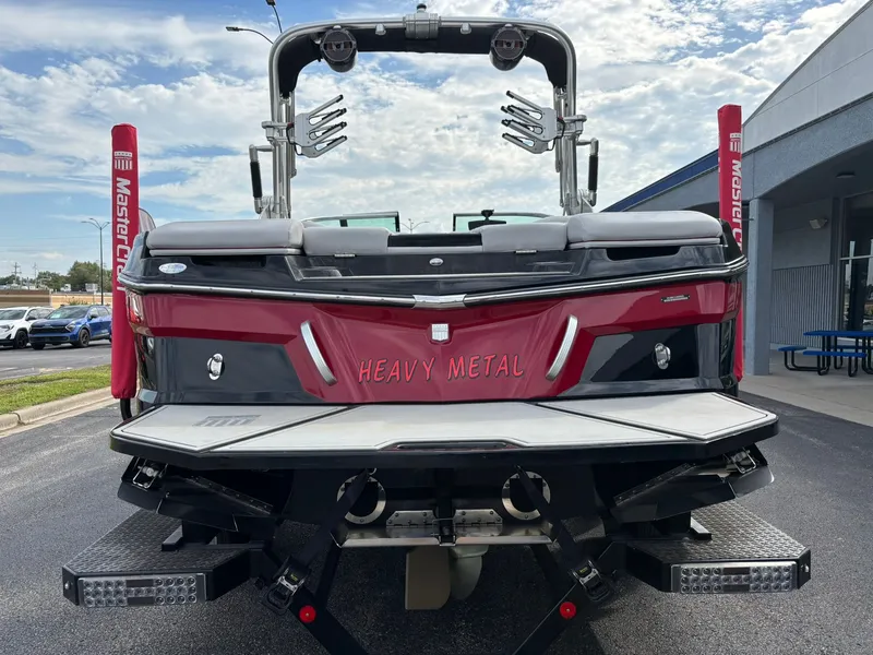 Slide: The Image of MasterCraft XT22 2020 - 35