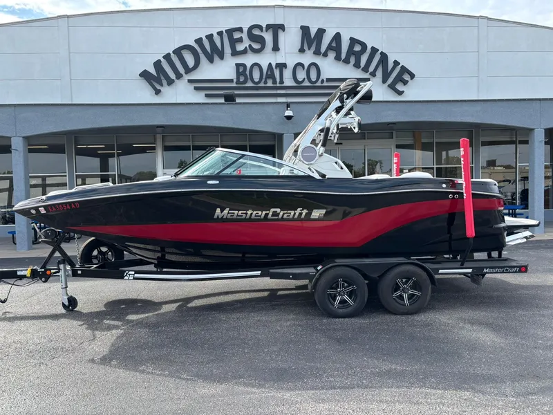 Slide: The Image of MasterCraft XT22 2020 - 41