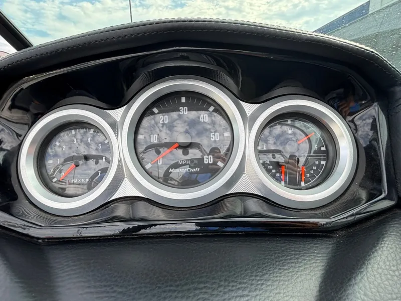 Slide: The Image of MasterCraft XT22 2020 - 6