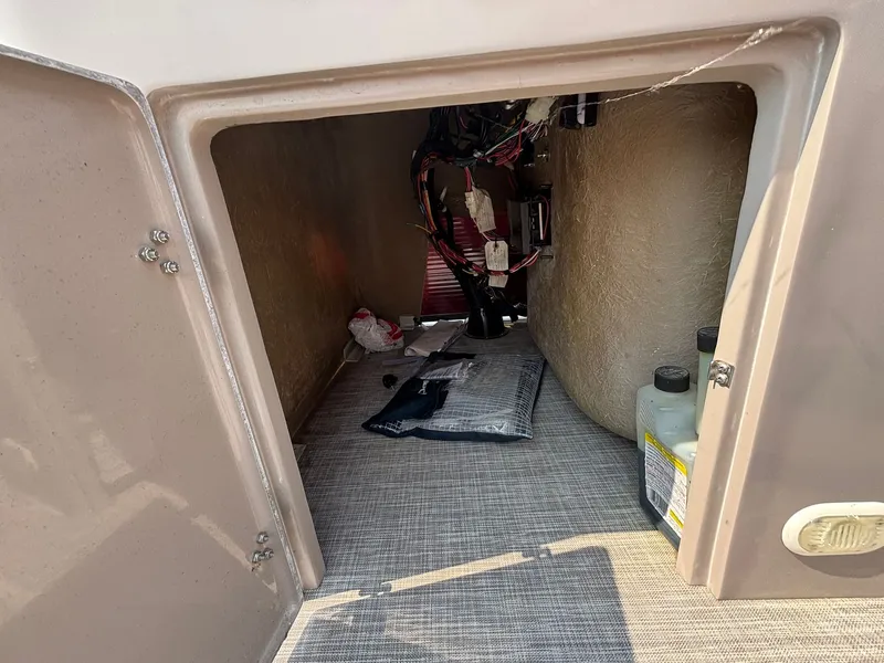 Slide: The Image of Palm Beach 240 ULTRA RF BULLET 2017 - 18