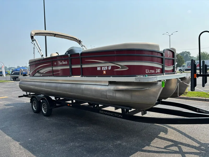 Slide: The Image of Palm Beach 240 ULTRA RF BULLET 2017 - 3