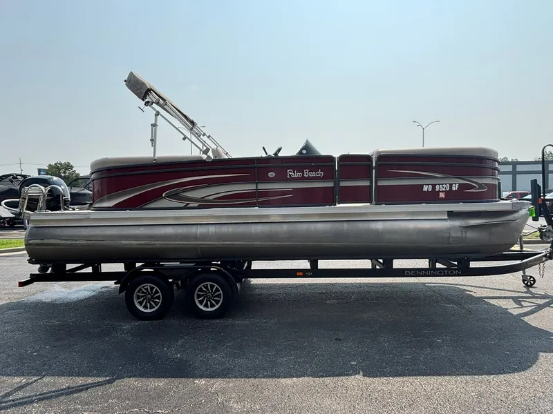 Slide: The Image of Palm Beach 240 ULTRA RF BULLET 2017 - 4