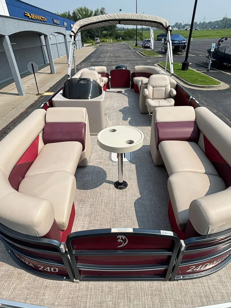 Slide: The Image of Palm Beach 240 ULTRA RF BULLET 2017 - 7