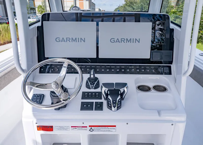 Slide: The Image of Sea Hunt Gamefish 30 Coffin Box 2026 - 20