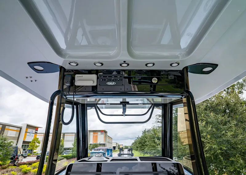 Slide: The Image of Sea Hunt Gamefish 28 Coffin Box 2026 - 18