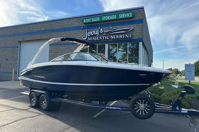 The Image of 2026 Regal LS6 boat on trailer at Jerry's Majestic Marine dealership. - 0