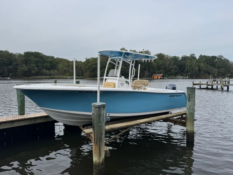 The Image of Sportsman Heritage 231 Center Console 2021 - 0