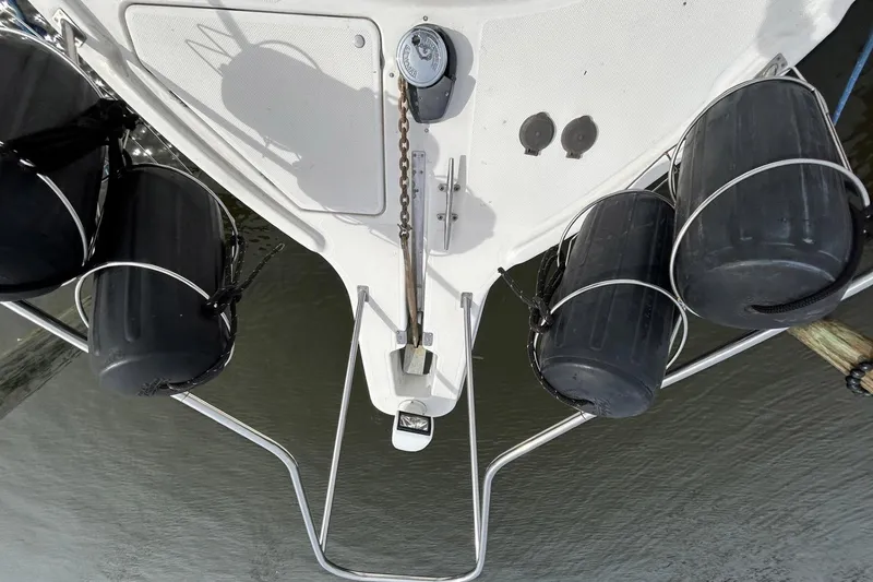 Slide: The Image of Bow view of 1997 Bayliner 3587 Motoryacht with fenders and anchor chain. - 9
