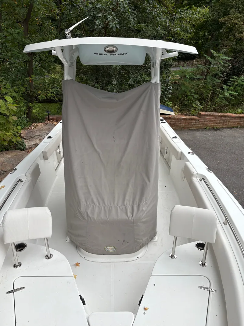 Slide: The Image of Sea Hunt Ultra 229 2021 - 19