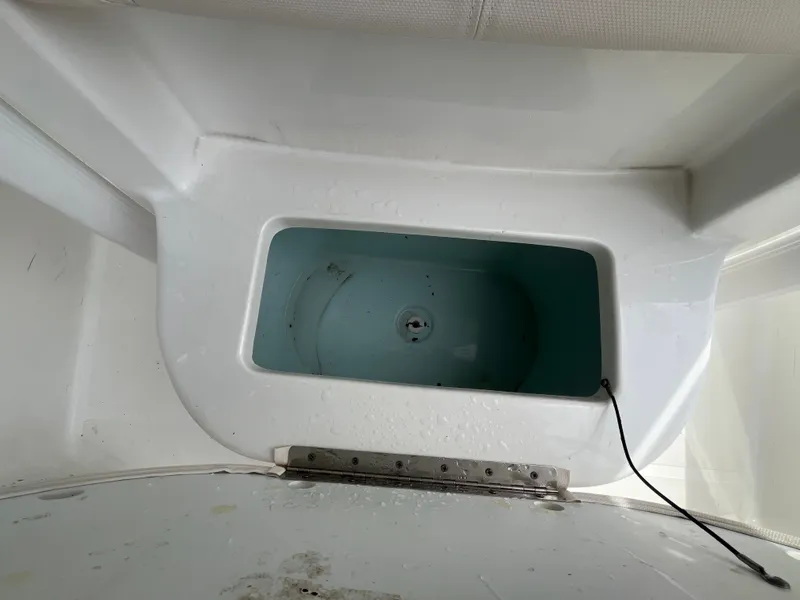 Slide: The Image of Sea Hunt Ultra 229 2021 - 25