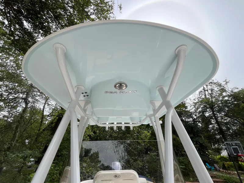 Slide: The Image of Sea Hunt Ultra 229 2021 - 26