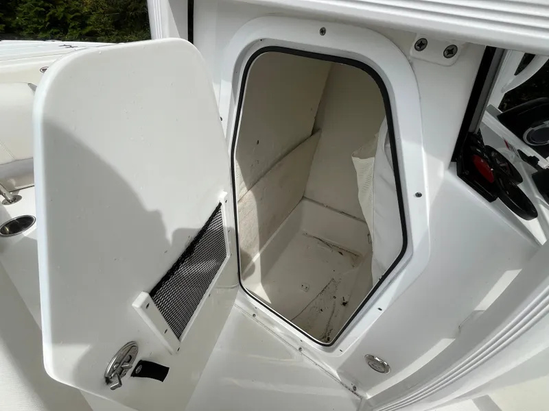 Slide: The Image of Sea Hunt Ultra 229 2021 - 28