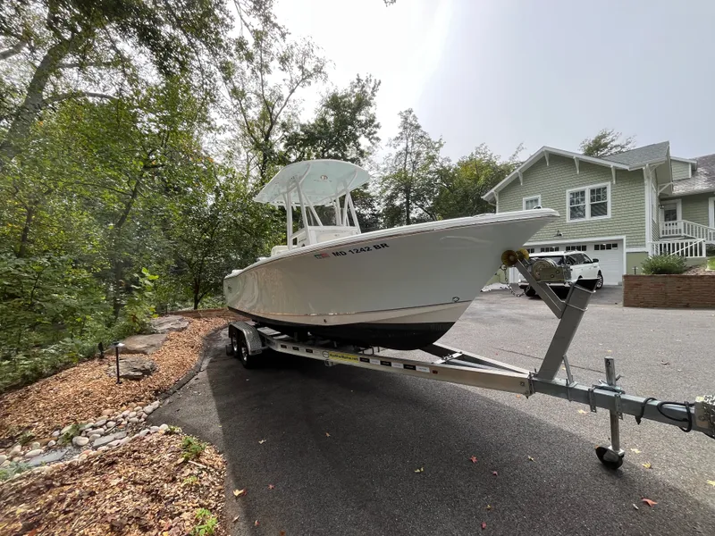 Slide: The Image of Sea Hunt Ultra 229 2021 - 3