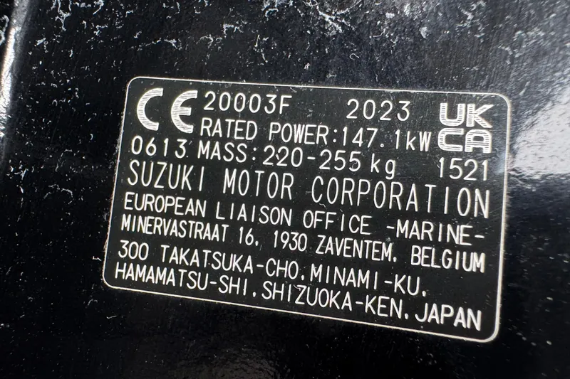 Slide: The Image of Viaggio DIAMANTE 23S 2023 label, Suzuki Motor Corporation, power 147.1kW, mass 220-255kg. - 17