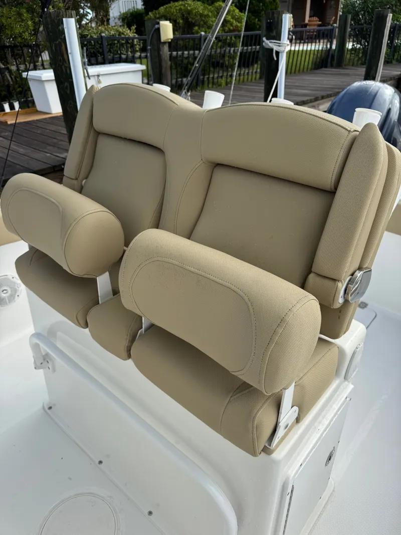 Slide: The Image of Helm Seats - 34