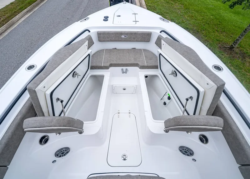 Slide: The Image of Sea Hunt Ultra 265 SE 2026 - 30