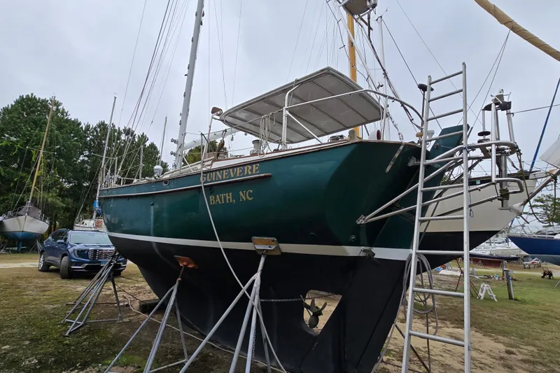 Slide: The Image of 1981 Kaiser 34' Gale Force offshore cutter with wooden deck and rigging details. - 31