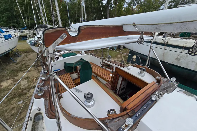 Slide: The Image of Electrical panel and bell on 1981 Kaiser 34' Gale Force offshore cutter. - 38