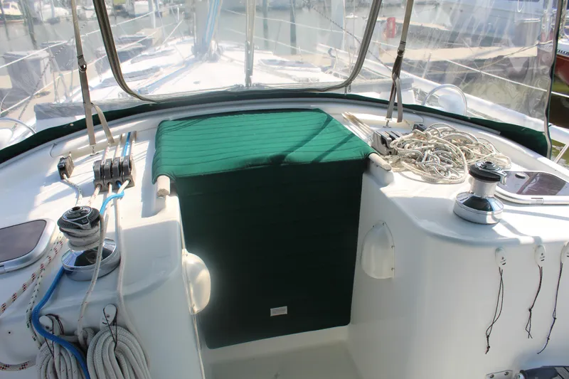 Slide: The Image of Cockpit of 2001 Beneteau 411 sailboat with ropes and winches. - 17