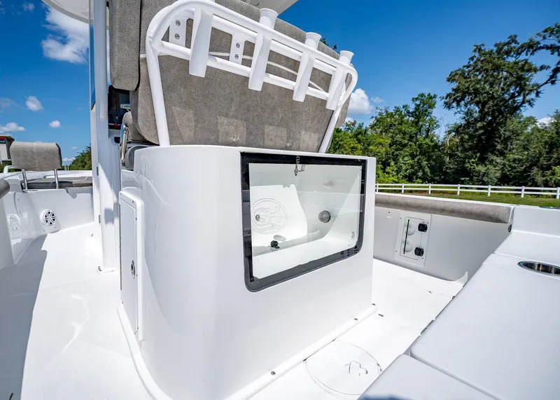 Slide: The Image of Sea Hunt BX 25 FS 2026 - 12