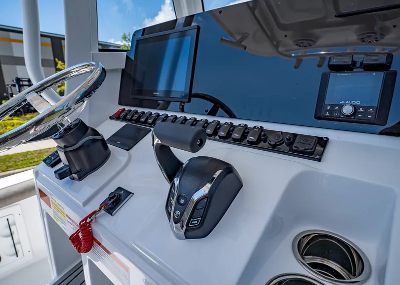 Slide: The Image of Sea Hunt BX 25 FS 2026 - 21