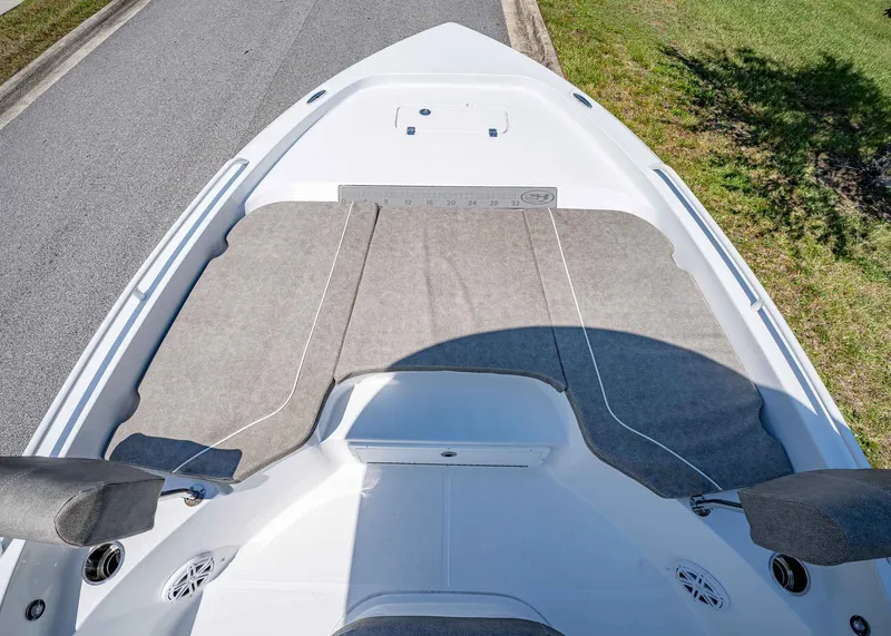 Slide: The Image of Sea Hunt BX 25 FS 2026 - 33