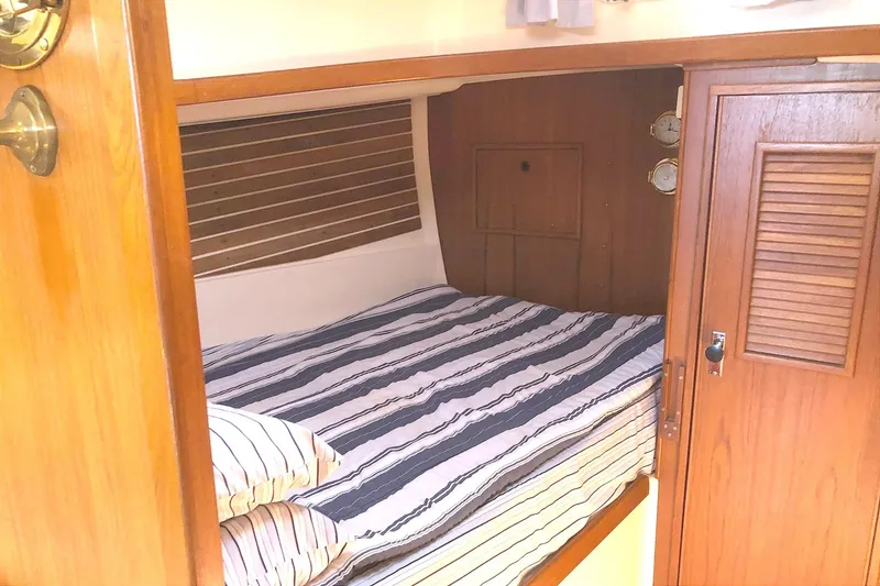 Slide: The Image of Nonsuch 36 1983 - 14