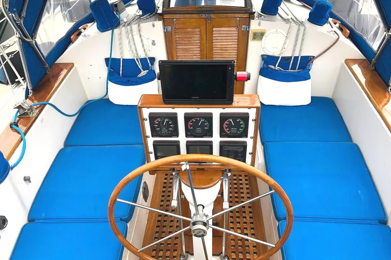 Slide: The Image of Nonsuch 36 1983 - 5