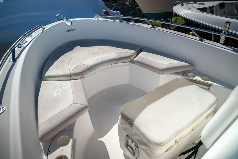 Slide: The Image of Boston Whaler 210 Outrage 2002 - 10