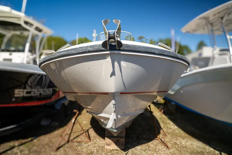 Slide: The Image of Boston Whaler 210 Outrage 2002 - 4