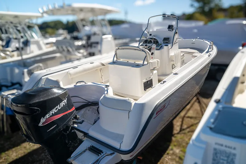Slide: The Image of Boston Whaler 210 Outrage 2002 - 8