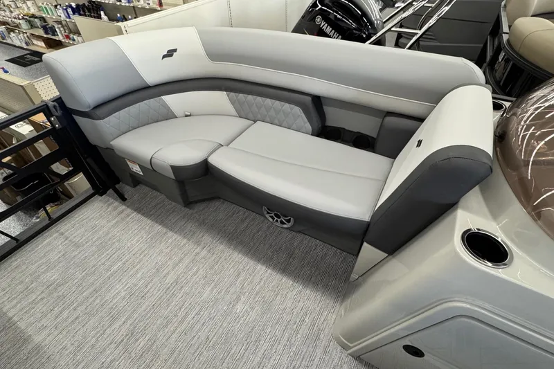 Slide: The Image of Luxurious seating on 2026 Starcraft EXS 3 boat, featuring modern design and premium materials. - 5
