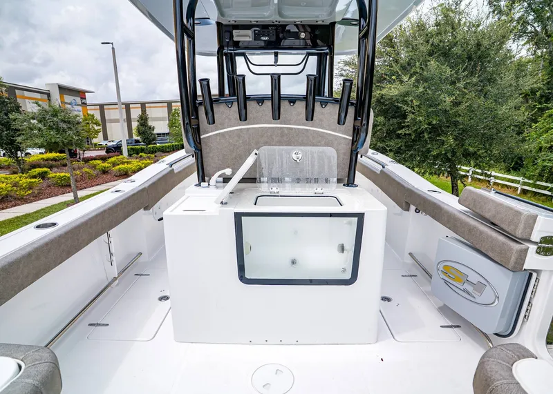 Slide: The Image of Sea Hunt Gamefish 28 Coffin Box 2026 - 16