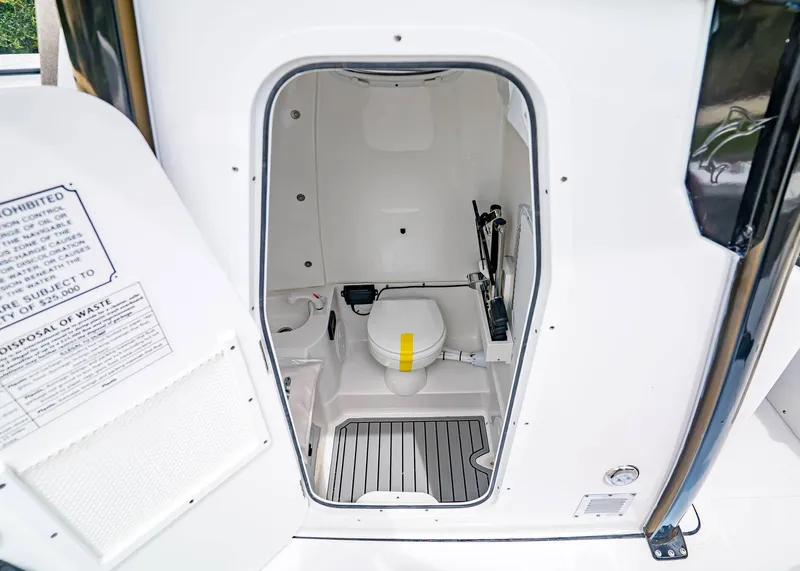 Slide: The Image of Sea Hunt Gamefish 28 Coffin Box 2026 - 24