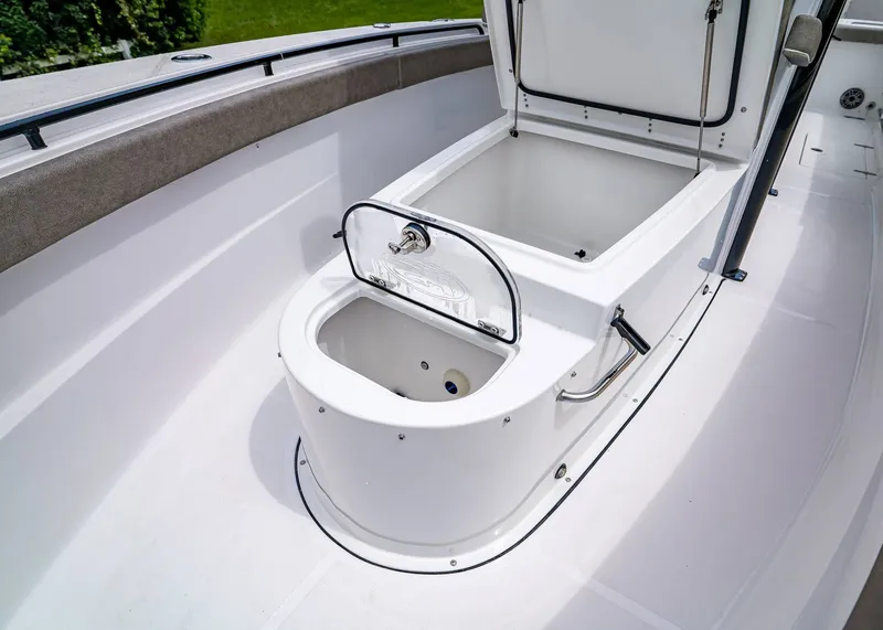 Slide: The Image of Sea Hunt Gamefish 28 Coffin Box 2026 - 29