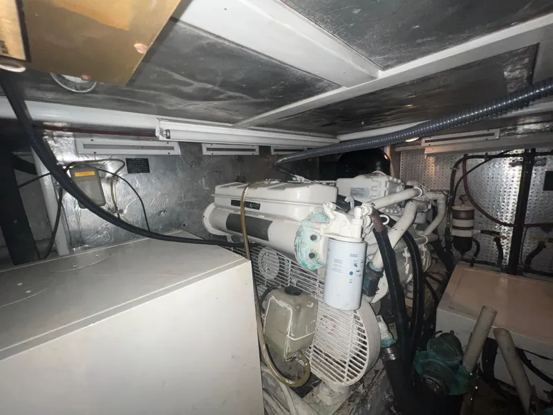 Slide: The Image of Pace 42 Motor Yacht 1990 - 63