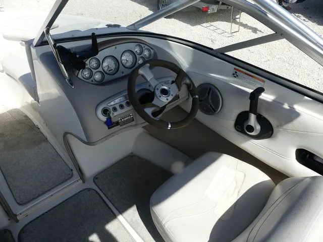 Slide: The Image of Maxum 1800 SR3 2007 - 5