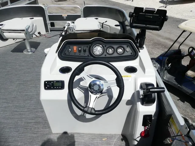 Slide: The Image of Godfrey SW 2286 FS 2021 - 10