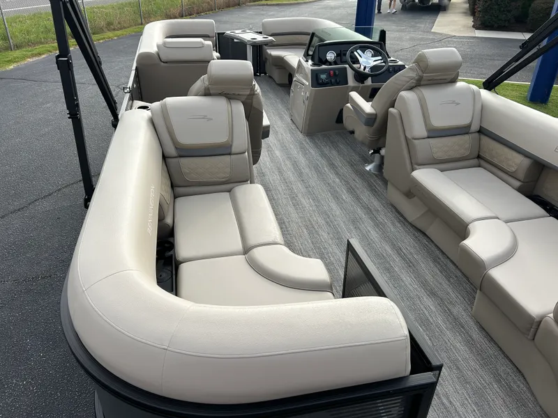 Slide: The Image of Bennington 23SSR LUXE 2027 - 14