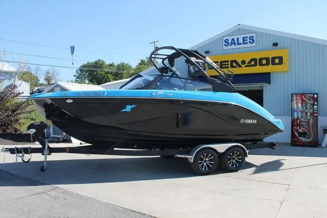 Slide: The Image of Yamaha 222XE 2023 - 1