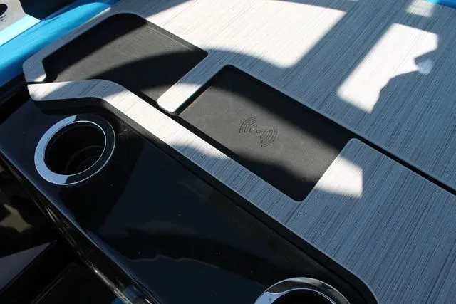 Slide: The Image of Yamaha 222XE 2023 - 16