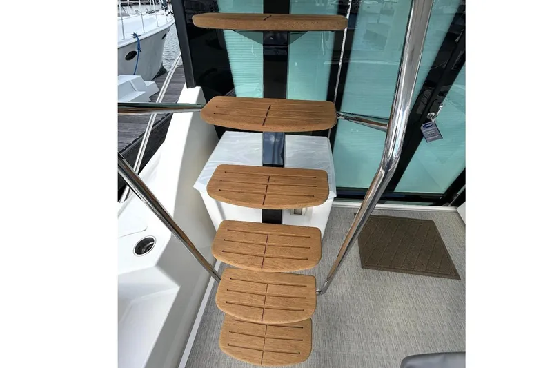 Slide: The Image of Tiara F44 Flybridge 2021 - 59