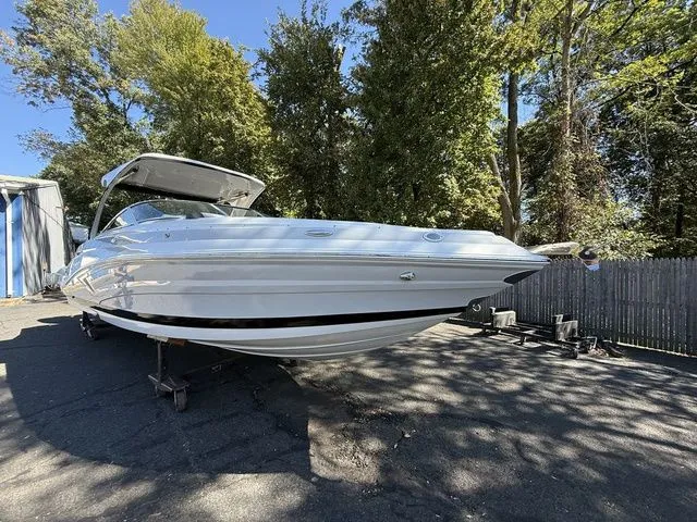 Slide: The Image of Crownline Boats 318 XSS 2026 - 4