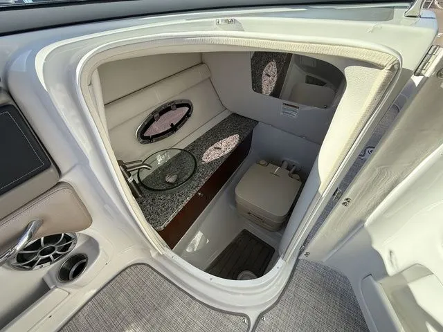 Slide: The Image of Crownline Boats 260 XSS 2022 - 15