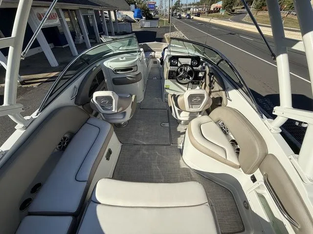 Slide: The Image of Crownline Boats 260 XSS 2022 - 9