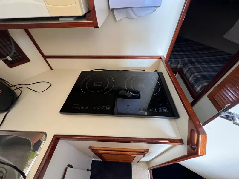 Slide: The Image of Camano 31 Troll 2001 - 52