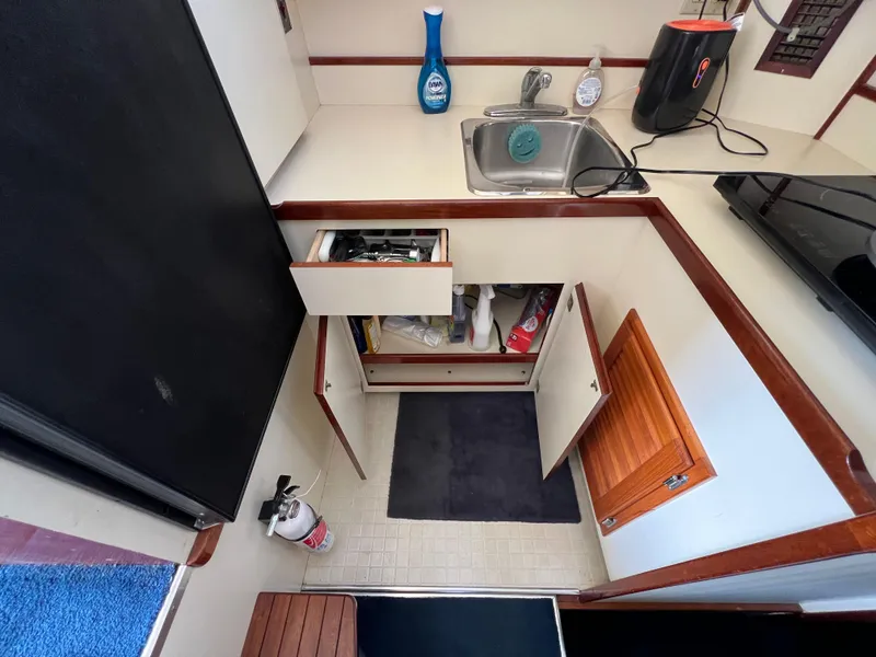 Slide: The Image of Camano 31 Troll 2001 - 53